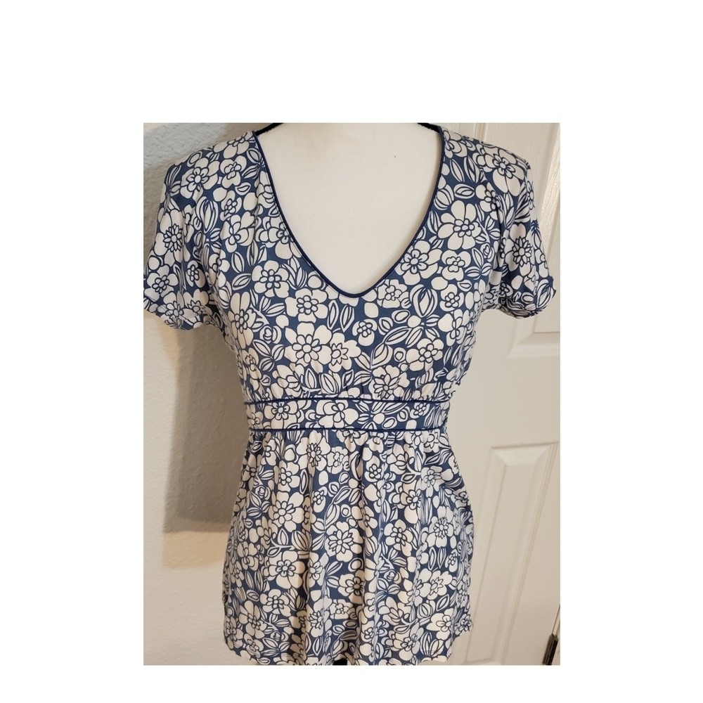 Boden Blue & White Floral Stretch Top Size 8